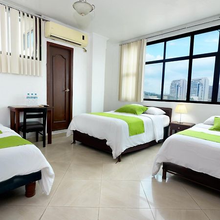 Hotel Castell Guayaquil Exterior photo
