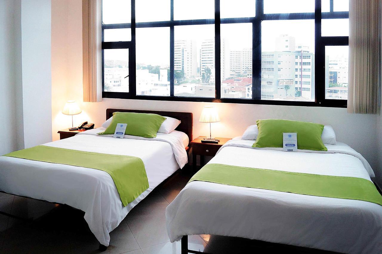 Hotel Castell Guayaquil Exterior photo
